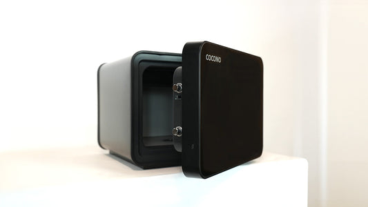 Cocono Chroma 15 Mini Safe in Midnight Black