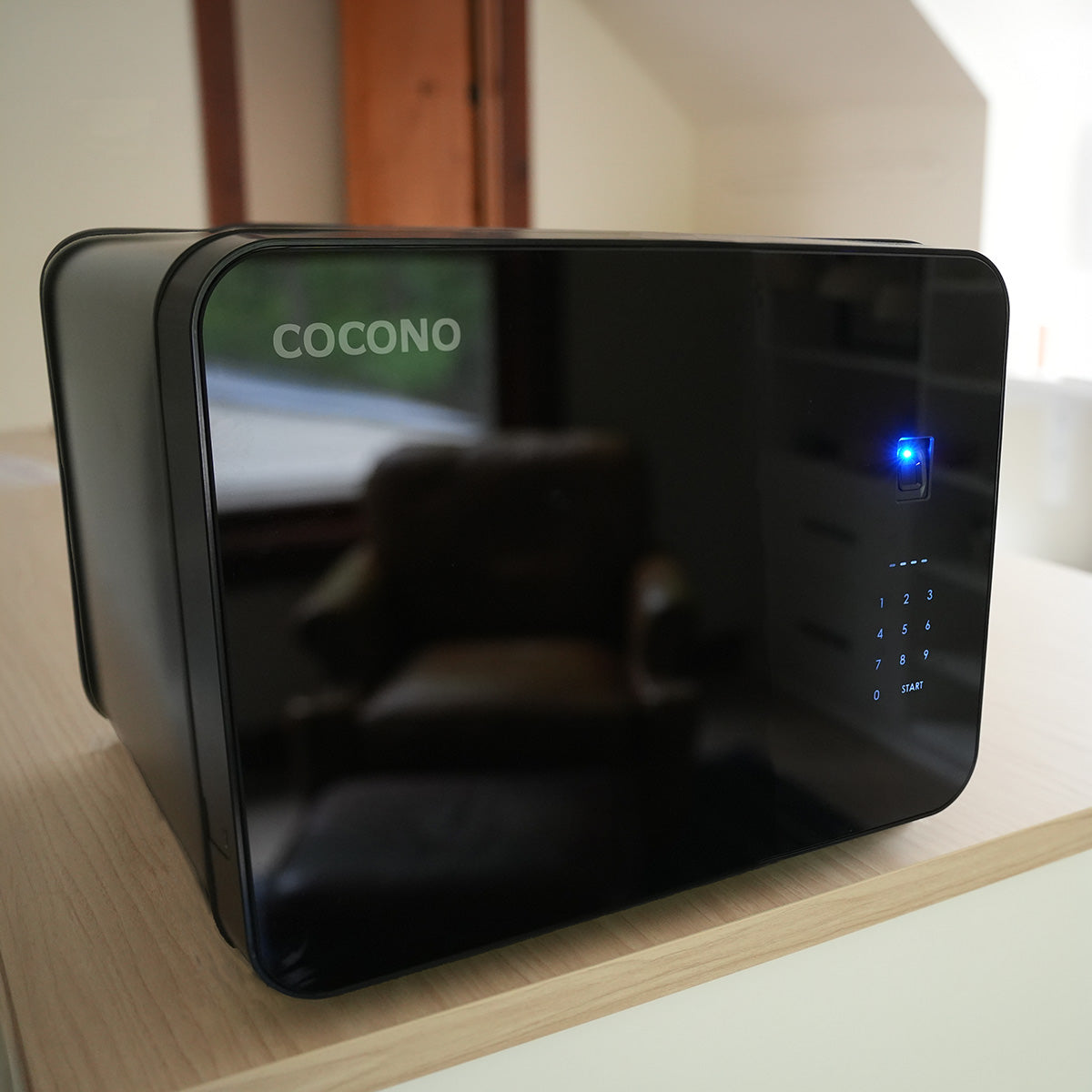 Cocono Chroma 15 Mini Safe: Modern, Biometric, Security for your