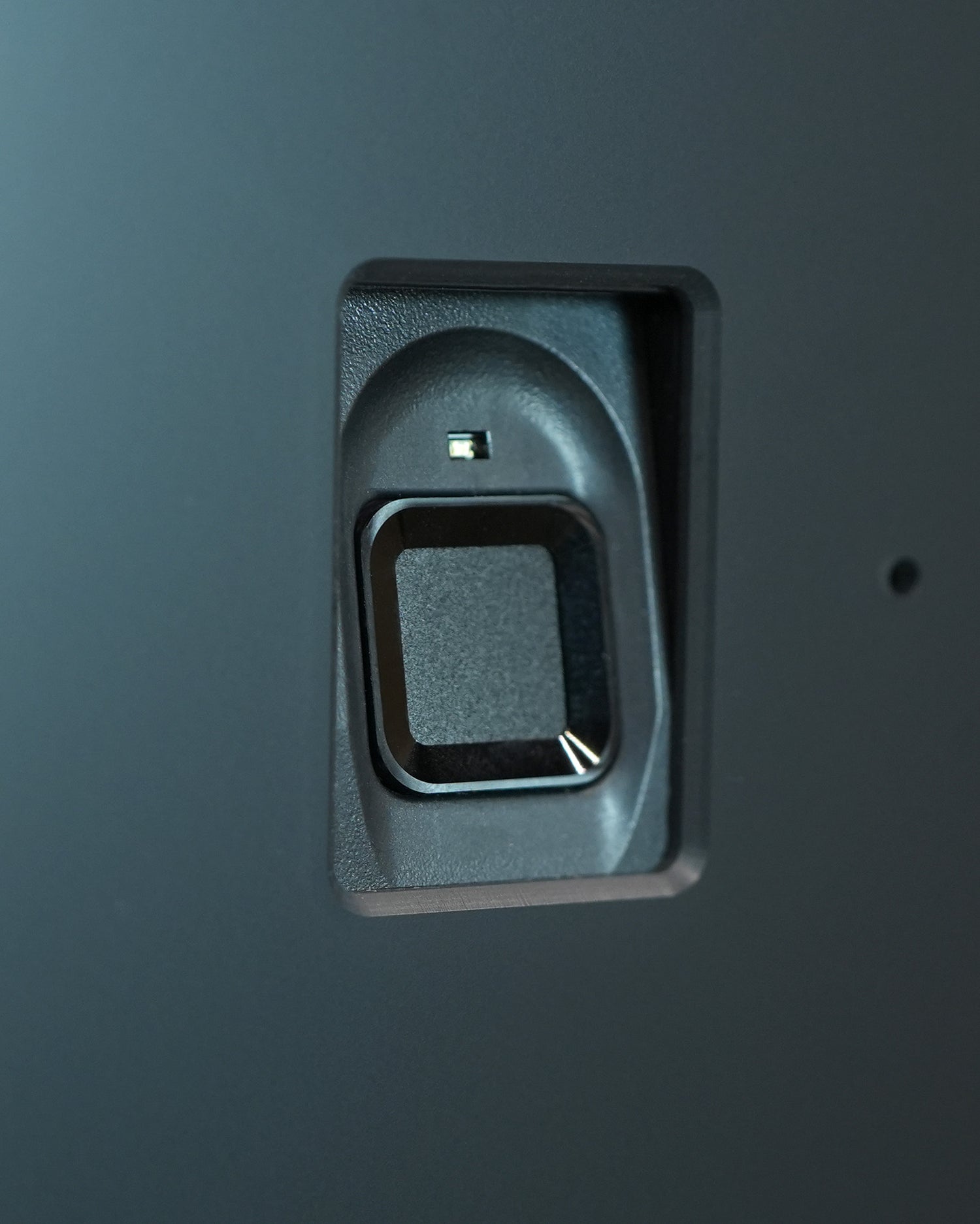 Cocono Chroma 15 mini safe biometric sensor