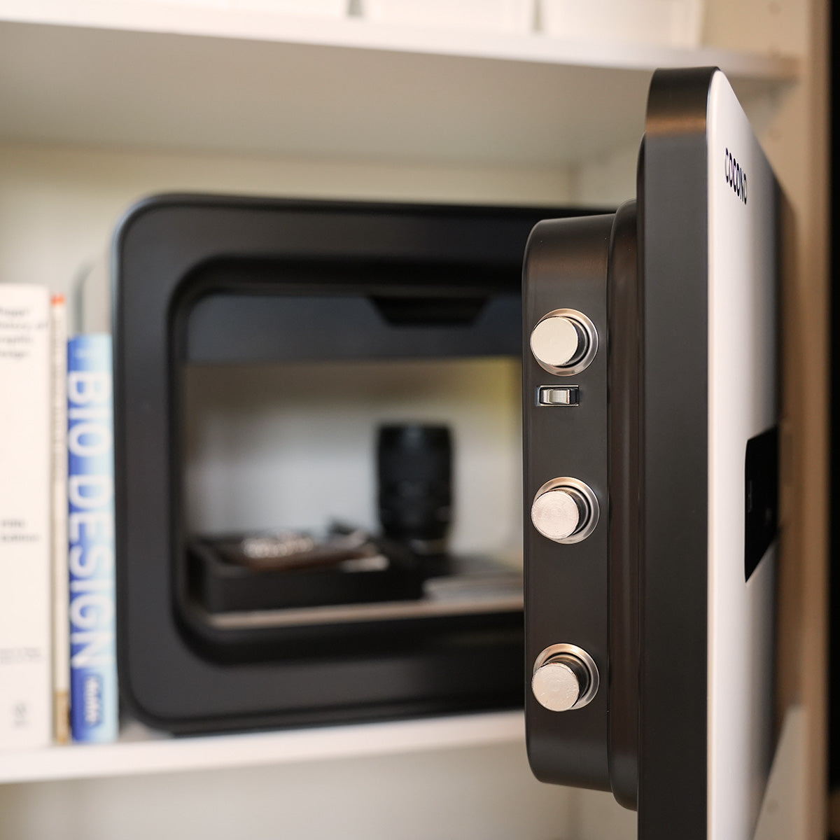 Cocono Classic 20 small white fireproof safe, open